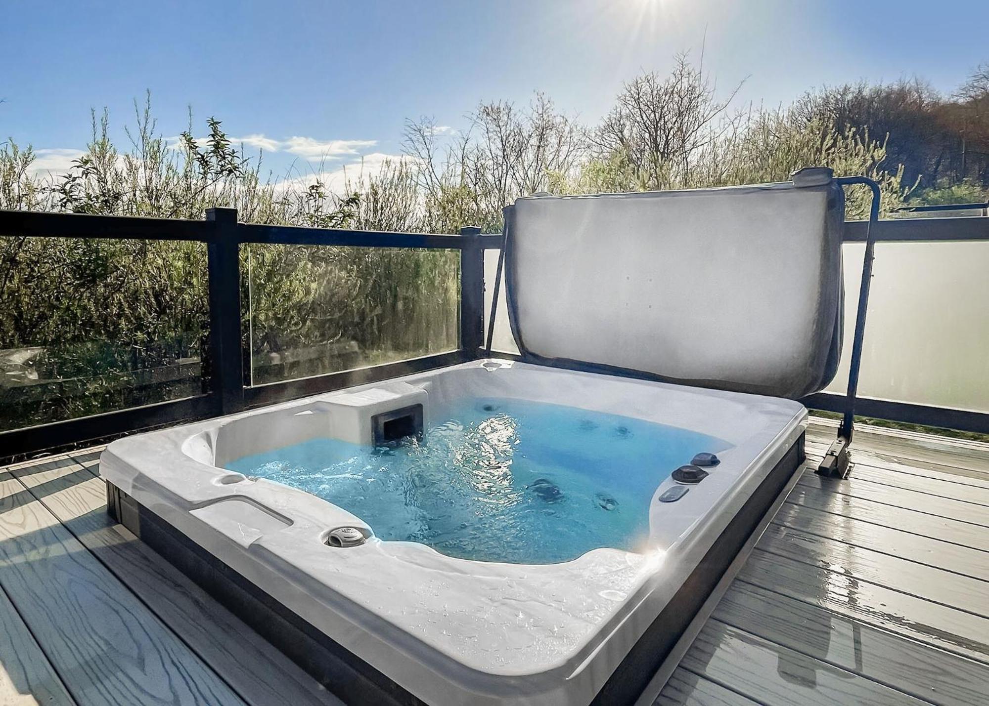 Cheddar Woods Resort And Spa Esterno foto